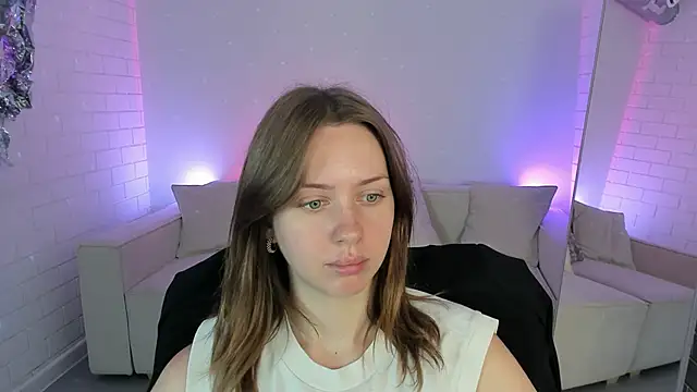 MeganClapp online show from May 22, 2026, 5:16 am
