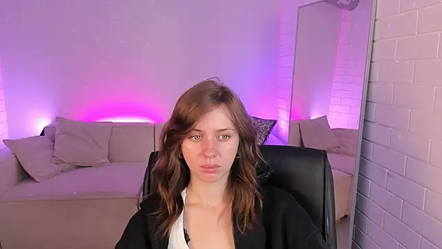 MeganClapp online show from May 11, 2026, 5:20 am