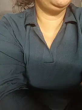 Snapshot of Riyashrma001 chatting on June 23, 2026, 1:42 pm Riyashrma001 online show from June 23, 2026, 1:42 pm