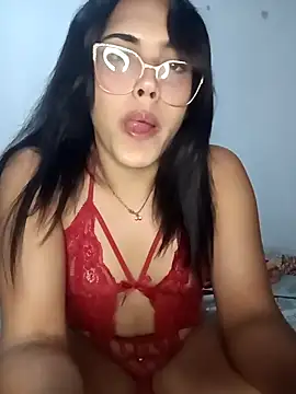 Ameliag12 online show from April 21, 2026, 5:03 am