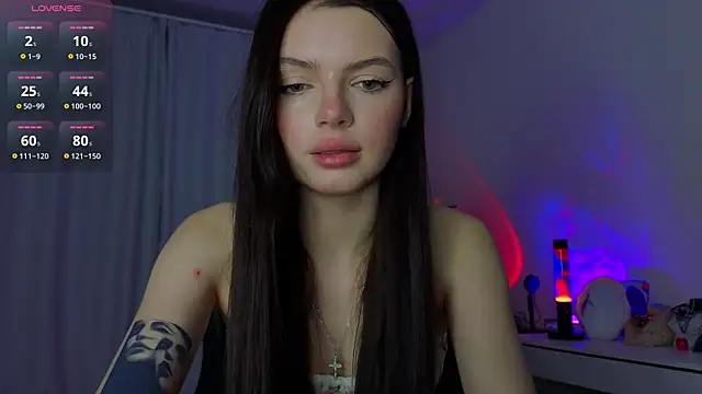 lillly meow  online show from May 10, 2026, 7:49 pm