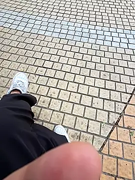 chatkitty online show from April 22, 2026, 8:54 am