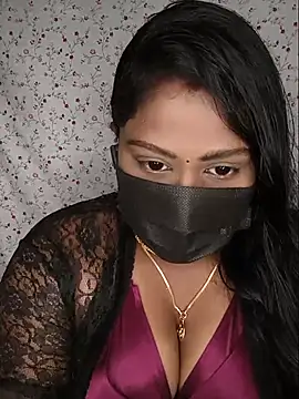 Snapshot of Romantic_Woman chatting on June 13, 2026, 6:17 pm Romantic Woman online show from June 13, 2026, 6:17 pm