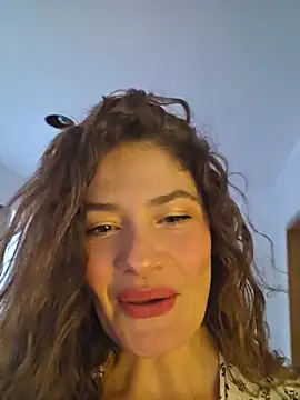 Snapshot of CelineBoyer_ chatting on April 25, 2026, 9:34 pm CelineBoyer online show from April 25, 2026, 9:34 pm