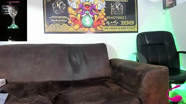 Snapshot of teo_swt chatting on May 6, 2026, 3:32 am teo swt online show from May 6, 2026, 3:32 am