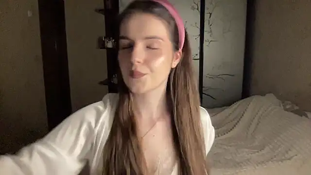 Snapshot of Oleksiiss chatting on April 28, 2026, 7:18 pm Oleksiiss online show from April 28, 2026, 7:18 pm