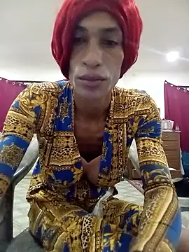 Snapshot of TranzPiggy chatting on April 4, 2026, 6:42 am TranzPiggy online show from April 4, 2026, 6:42 am