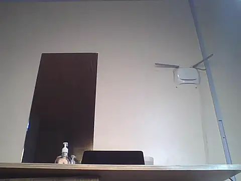 Snapshot of Shan0299__ chatting on April 18, 2026, 1:08 am Shan0299 online show from April 18, 2026, 1:08 am