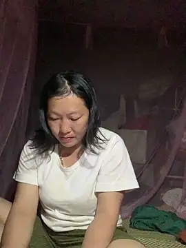 Snapshot of candy-beo chatting on April 11, 2026, 2:32 pm candy-beo online show from April 11, 2026, 2:32 pm