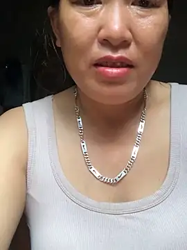 Snapshot of candy-beo chatting on May 16, 2026, 12:20 am candy-beo online show from May 16, 2026, 12:20 am