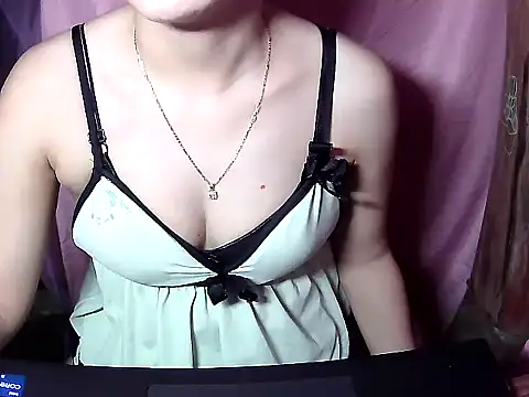 Elenya online show from April 20, 2026, 5:10 am