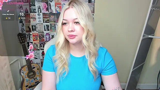 Snapshot of AmeliePeach chatting on May 29, 2026, 8:20 am AmeliePeach online show from May 29, 2026, 8:20 am