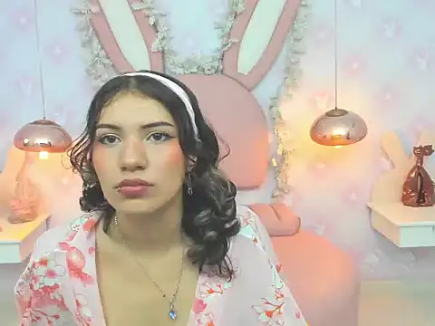 Miia Desire online show from April 14, 2026, 4:17 am