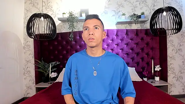 Dylan ross  online show from April 8, 2026, 7:04 pm