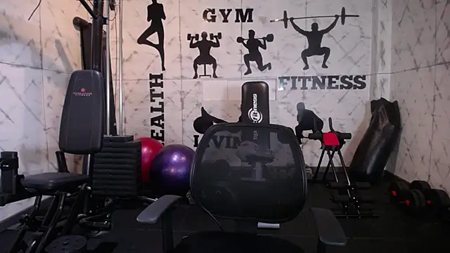 Dylan ross  online show from April 15, 2026, 11:59 am