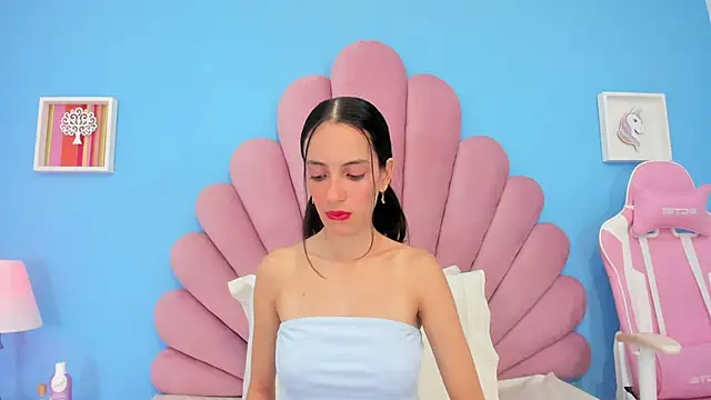 skinny abby online show from April 12, 2026, 3:32 am