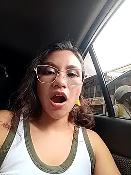 Snapshot of Leticia_Hinkley_ chatting on April 8, 2026, 3:46 pm Leticia Hinkley online show from April 8, 2026, 3:46 pm
