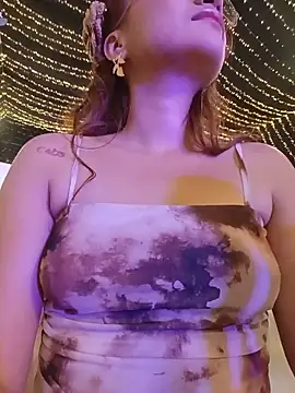 Snapshot of Leticia_Hinkley_ chatting on May 17, 2026, 1:38 am Leticia Hinkley online show from May 17, 2026, 1:38 am