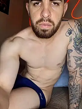 Snapshot of leoxxxgato chatting on June 17, 2026, 4:50 pm leoxxxgato online show from June 17, 2026, 4:50 pm