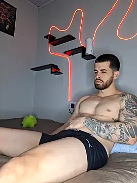 Snapshot of leoxxxgato chatting on July 19, 2026, 11:45 pm leoxxxgato online show from July 19, 2026, 11:45 pm