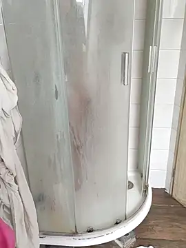 Snapshot of LadyFontaine chatting on April 5, 2026, 9:38 am LadyFontaine online show from April 5, 2026, 9:38 am