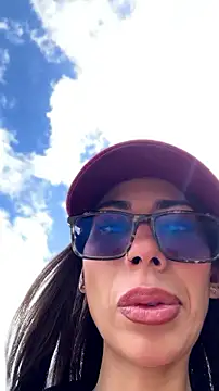 Snapshot of AlmaSajor_ chatting on July 11, 2026, 4:40 pm AlmaSajor online show from July 11, 2026, 4:40 pm