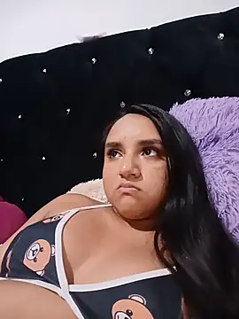 Snapshot of Valentina_Narvaez chatting on June 6, 2026, 7:30 pm Valentina Narvaez online show from June 6, 2026, 7:30 pm