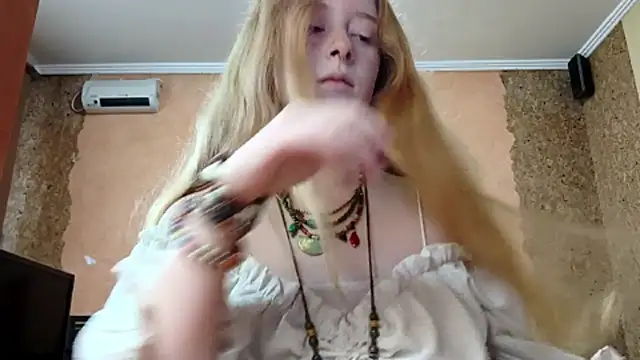 KateVibe 01 online show from May 8, 2026, 10:35 pm