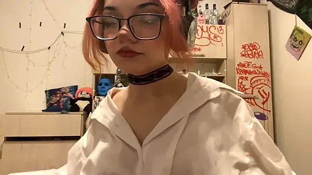 RedHeadCat online show from April 23, 2026, 5:25 pm