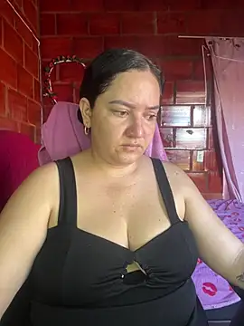 Fresita-12 online show from May 28, 2026, 8:26 pm