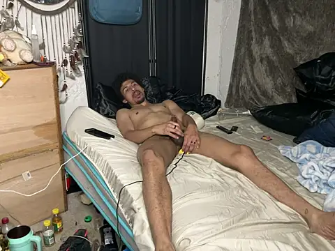 TayThan69 online show from June 8, 2026, 4:07 pm