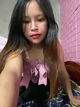 Hini cute online show from April 8, 2026, 6:48 am