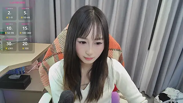 Snapshot of dd6237 chatting on April 5, 2026, 1:29 pm dd6237 online show from April 5, 2026, 1:29 pm