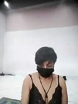 Snapshot of hotty-krtika chatting on April 8, 2026, 10:17 am hotty-krtika online show from April 8, 2026, 10:17 am