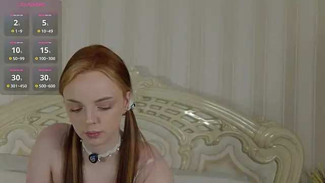 LianaGracee online show from April 19, 2026, 11:00 am