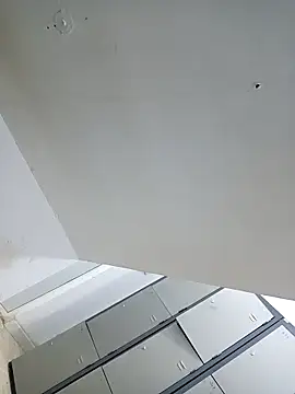 Snapshot of Achrafbobo chatting on April 5, 2026, 4:24 pm Achrafbobo online show from April 5, 2026, 4:24 pm