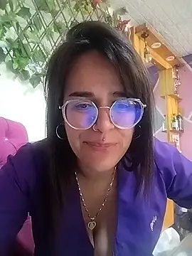 rochylinda online show from April 5, 2026, 4:57 pm