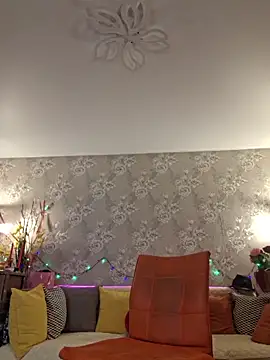 LaliaMia online show from February 13, 2026, 2:17 pm