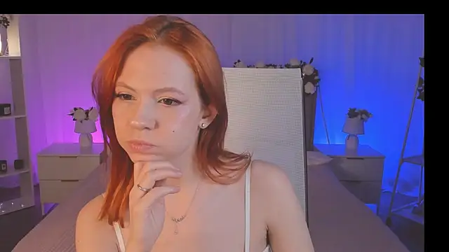 Snapshot of LisaAris chatting on June 10, 2026, 10:00 pm LisaAris online show from June 10, 2026, 10:00 pm