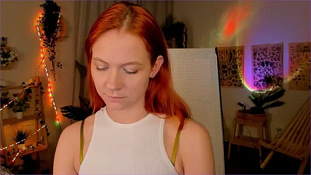 LisaAris online show from May 11, 2026, 4:04 pm