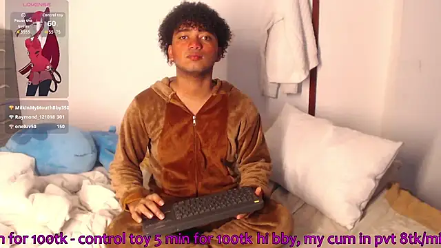 Snapshot of felipecams chatting on July 14, 2026, 10:21 am felipecams online show from July 14, 2026, 10:21 am