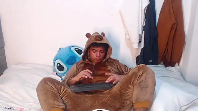 Snapshot of felipecams chatting on July 8, 2026, 8:26 am felipecams online show from July 8, 2026, 8:26 am