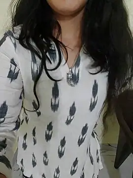 Snapshot of Monika_kumari6 chatting on April 17, 2026, 5:16 pm Monika kumari6 online show from April 17, 2026, 5:16 pm