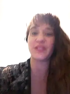 Snapshot of Maggie38 chatting on May 7, 2026, 7:56 am Maggie38 online show from May 7, 2026, 7:56 am