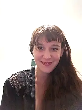 Snapshot of Maggie38 chatting on May 18, 2026, 7:24 am Maggie38 online show from May 18, 2026, 7:24 am