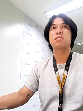 akiramoore online show from June 2, 2026, 2:11 am