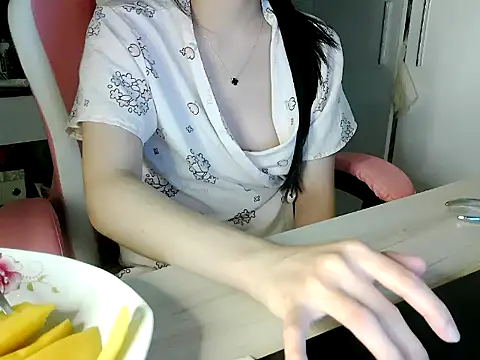 lucienguyen online show from April 9, 2026, 6:41 am