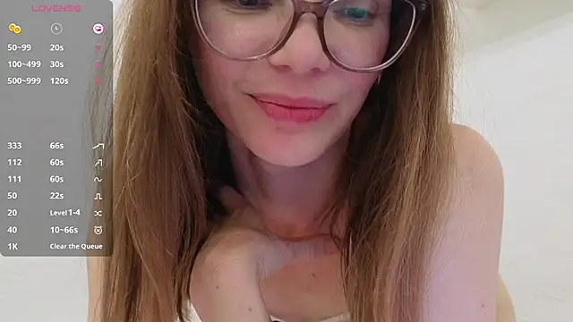 Snapshot of mmmay_day chatting on April 30, 2026, 6:48 pm mmmay day online show from April 30, 2026, 6:48 pm