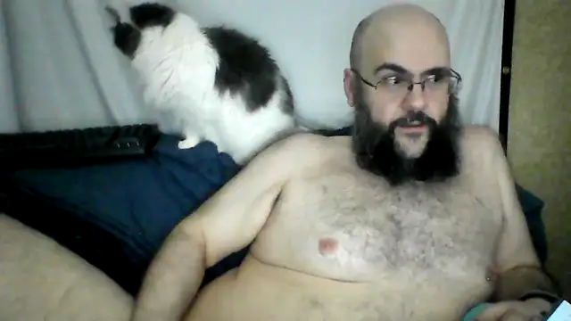 Snapshot of BriTheTopBear chatting on April 21, 2026, 1:42 am BriTheTopBear online show from April 21, 2026, 1:42 am