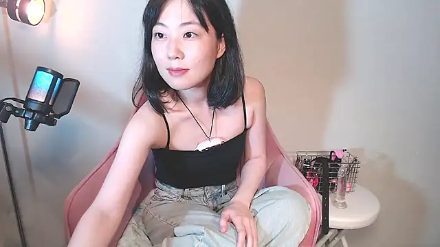 Snapshot of Miachan_01 chatting on July 24, 2026, 5:36 am Miachan 01 online show from July 24, 2026, 5:36 am